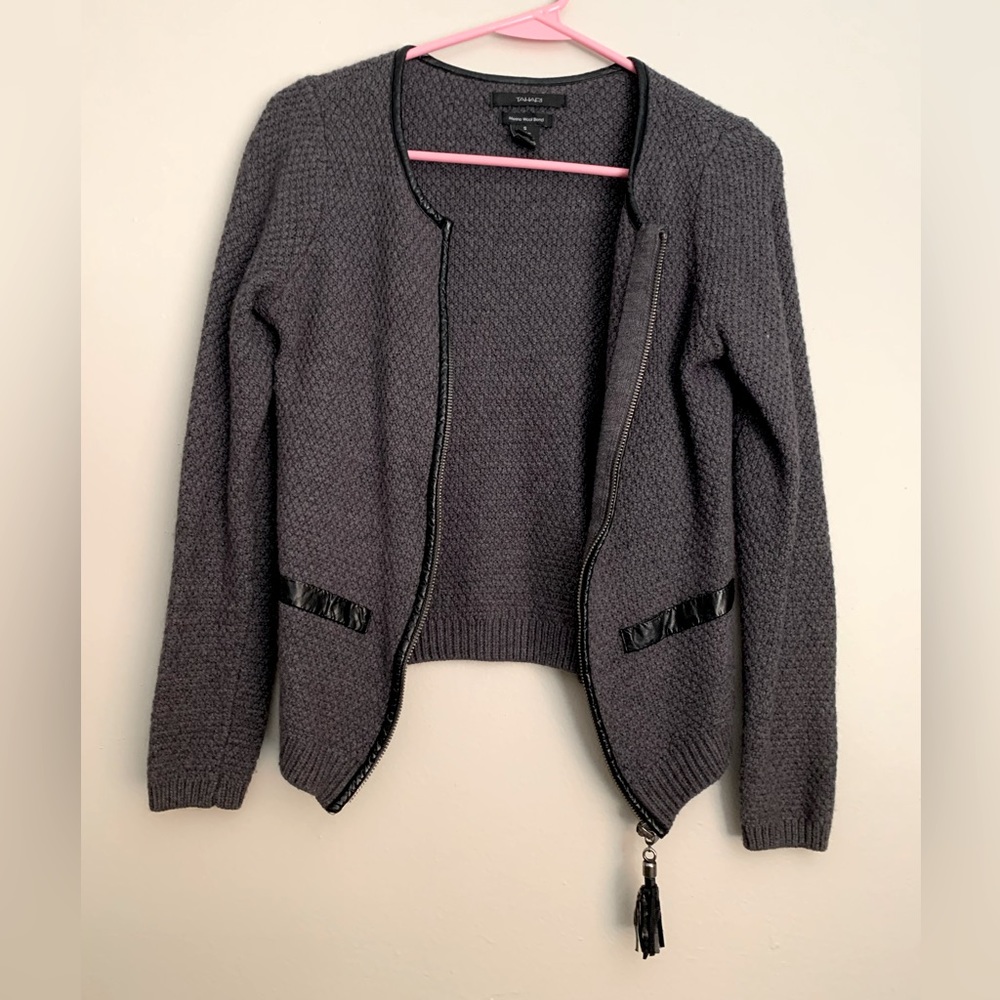 TAHARI Merino Wool Blend with (Faux) Leather Trim Zip Up Cardigan Size Small